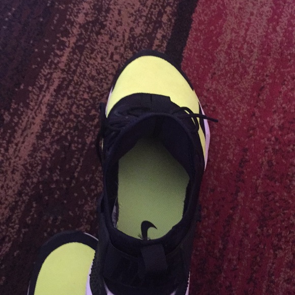 Air huarache 9.5 Nike - Picture 3 of 4